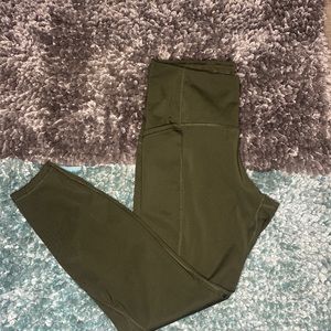 Olive capri sport leggings